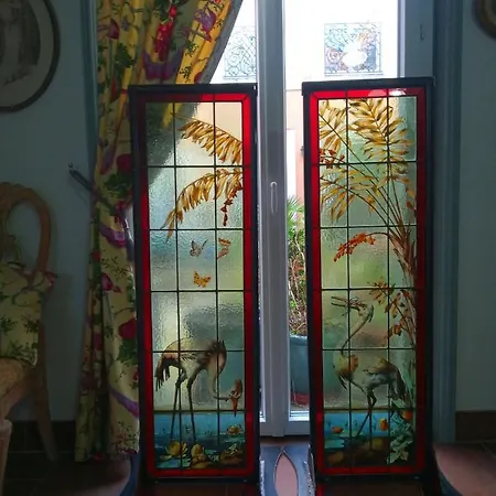 D'hôtes La Grenade Bleue Alojamento de Acomodação e Pequeno-almoço Pons