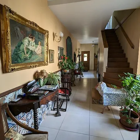 D'hôtes La Grenade Bleue Alojamento de Acomodação e Pequeno-almoço Pons