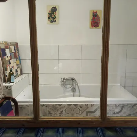 D'hôtes La Grenade Bleue Alojamento de Acomodação e Pequeno-almoço Pons