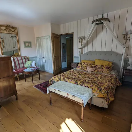 D'hôtes La Grenade Bleue Alojamento de Acomodação e Pequeno-almoço