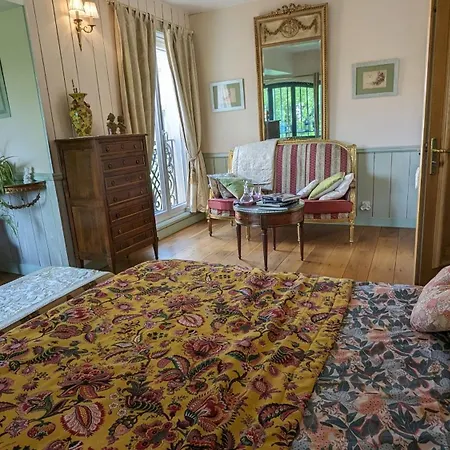 Bed & Breakfast D'hotes La Grenade Bleue *