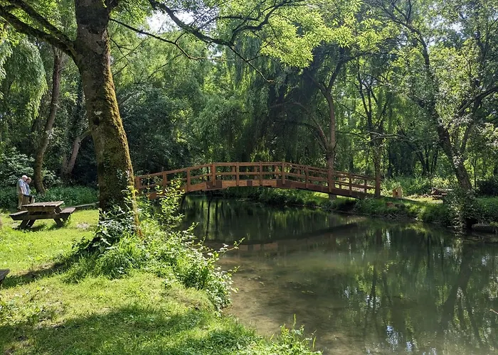 D'hotes La Grenade Bleue 4* 퐁