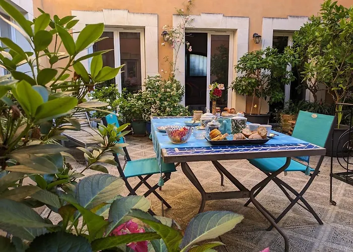 D'hotes La Grenade Bleue B&B 4*