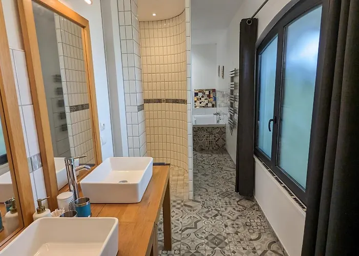 D'hotes La Grenade Bleue 4*